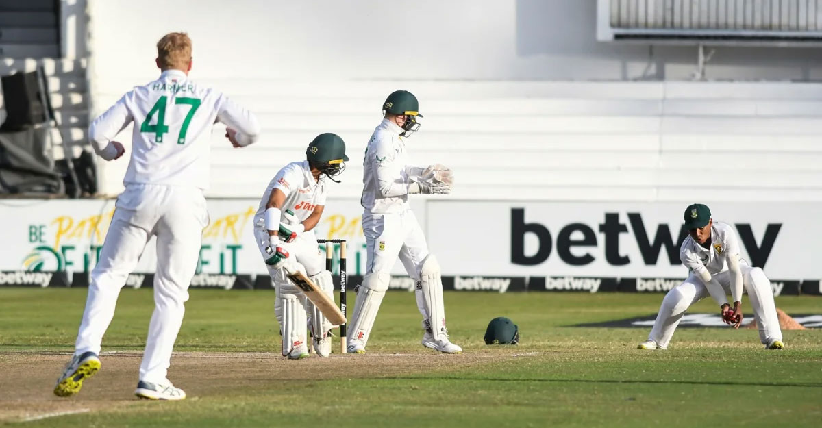 লড়াই না করেই হেরে গেল বাংলাদেশ