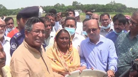 কৃষি কে বাঁচাতে চাই: ফরিদপুরে কৃষিমন্ত্রী