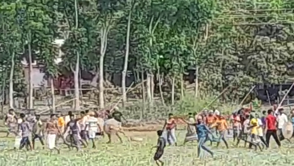 ফরিদপুরের সালথায় দুই গ্রামবাসীর সংঘর্ষে আহত ১০