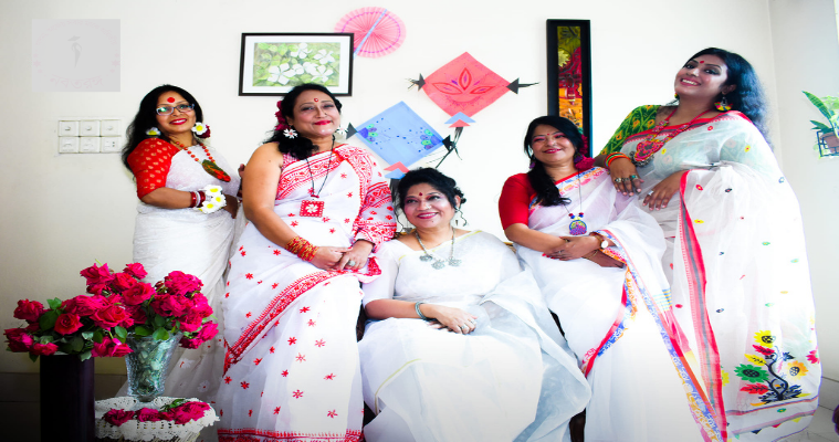 নবতরঙ্গে বৈশাখী কালেকশানের মডেল হলেন অধ্যক্ষসহ পাঁচ শিক্ষক