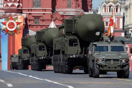 পরমাণু অস্ত্র মোতায়েনে রাশিয়ার হুমকি