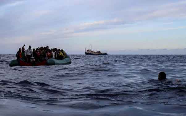 লিবিয়া উপকূলে নৌকাডুবি : ৬ জনের মৃত্যু, নিখোঁজ ২৯