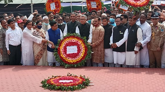 নানা কর্মসূচির মধ্য দিয়ে মেহেরপুরে পালিত হচ্ছে মুজিবনগর দিবস