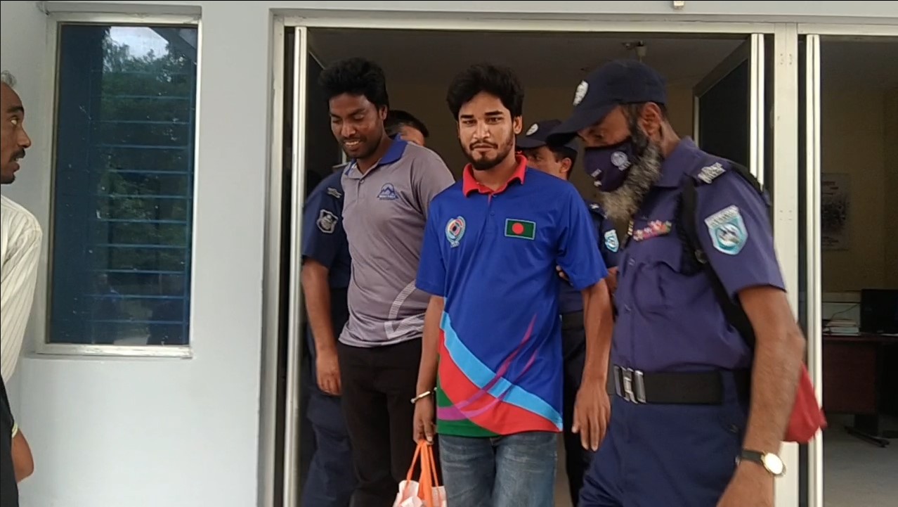 হাতীবান্ধায় ছাত্রদলের আহবায়ক ও সদস্য সচিব গ্রেফতার