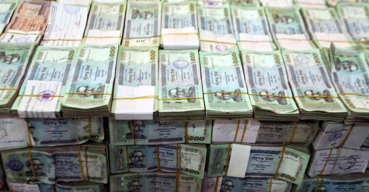 প্রতিদিন আসছে ৬০০ কোটি টাকার রেমিট্যান্স