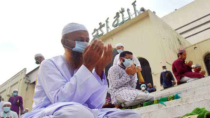 বায়তুল মোকাররমে ঈদের পাঁচটি জামাত অনুষ্ঠিত