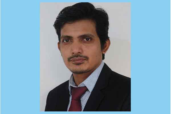 অথচ সেই গ্রাম থেকেই পালিয়ে বেড়াচ্ছি!