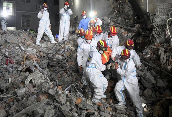 চীনে ভবন ধ্বসে প্রাণহানী অর্ধশতাধিক