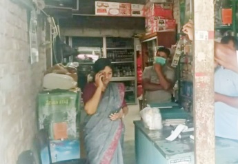 বাগাতিপাড়ায় অতিরিক্ত দামে পেট্রোল বিক্রির দায়ে দোকান সিলগালা-জরিমানা