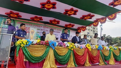 নোয়াখালীতে জেলা প্রশাসক গোল্ডকাপ ফুটবল টুর্নামেন্টের উদ্বোধন