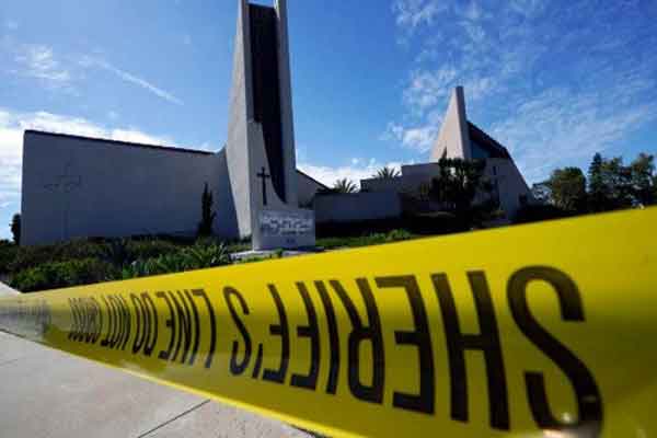 ক্যালিফোর্নিয়ার চার্চে বন্দুক হামলায় বহু হতাহতের শঙ্কা