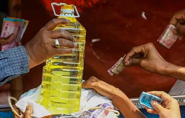 টিসিবির সয়াবিন তেল বিক্রি স্থগিত