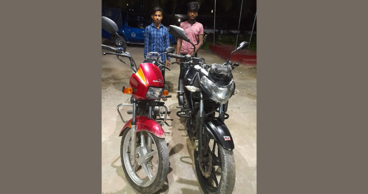 সোনাইমুড়ীতে চোরাই মোটরসাইকেলসহ গ্রেফতার ২