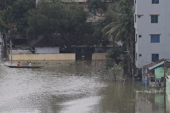 পরিস্থিতি অপরিবর্তিত, আশ্রয় কেন্দ্রগুলোতে পর্যাপ্ত ত্রানের অভাব