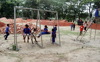 কোটালীপাড়ায় ঠিকাদারের কাছে বিদ্যালয় মাঠ ভাড়া, বিপাকে শিক্ষার্থীরা