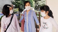 মেয়েদের বিদেশ নিতে চাওয়া জাপানি মায়ের আবেদন খারিজ