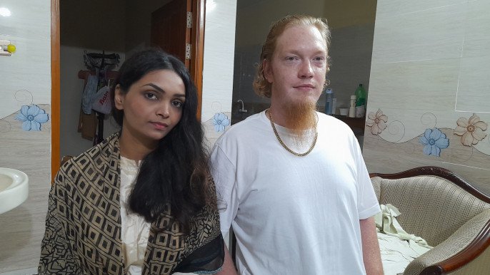 প্রেমের টানে আমেরিকার যুবক গাজীপুরে