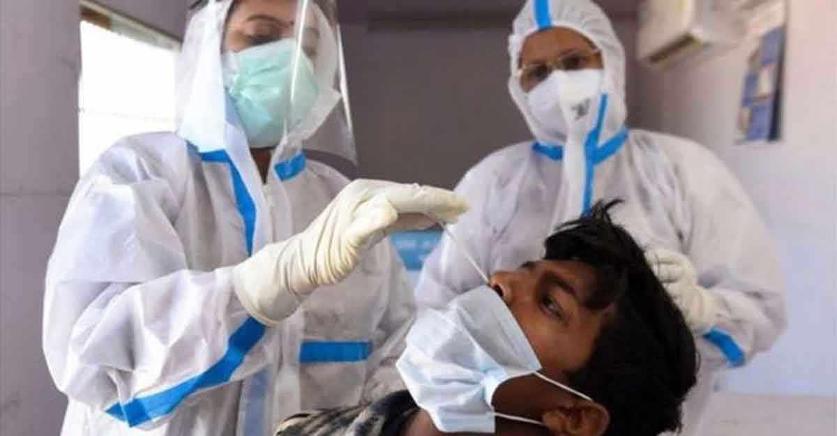 করোনায় বেড়েছে মৃত্যু, শনাক্ত ৩ লক্ষাধিক