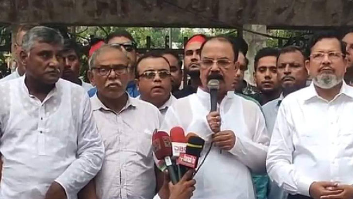 গয়েশ্বর বলেন, সরকারের পতন ছাড়া কোনো সমস্যার সমাধান হবে না