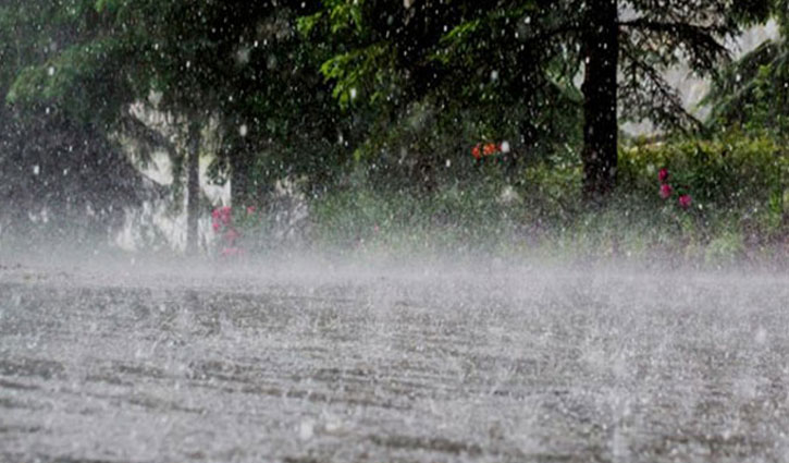 উত্তরে ভারি বৃষ্টি, খুলনায় শুরু হতে পারে তাপপ্রবাহ