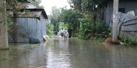 কুড়িগ্রামের রৌমারীতে বন্যা পরিস্থিতি অপরিবর্তিত