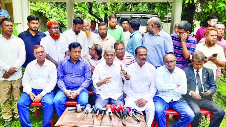ব্যর্থতার পরিচয় দিয়েছে নির্বাচন কমিশন
