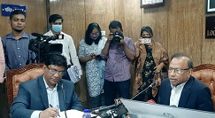 সিলেট-সুনামগঞ্জে কাটা হয়েছে কয়েকটি সড়ক, নামছে পানি