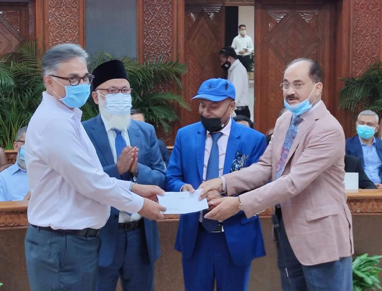 প্রধানমন্ত্রীর ত্রাণ ও কল্যাণ তহবিলে ৩০৪ কোটি ৪১ লাখ টাকা