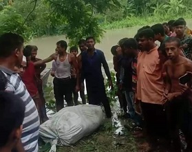 বরগুনায় যুবকের বস্তাবন্দি লাশ উদ্ধার