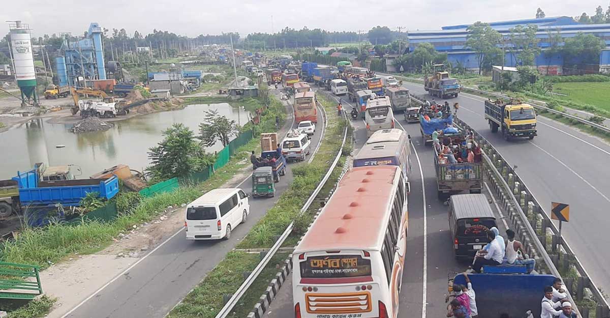 ঢাকা-টাঙ্গাইল মহাসড়কে ২০ কিমি যানজট