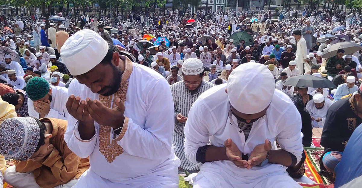 বানভাসিদের কান্নার রোল সিলেটের শাহী ঈদগাহ মাঠে