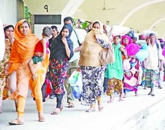 ফিরছে মানুষ, চাপ বাড়বে শুক্র ও শনিবার