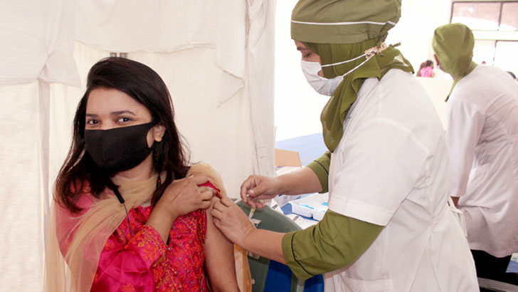 মঙ্গলবার দেশব্যাপী বুস্টার ডোজ দিবস