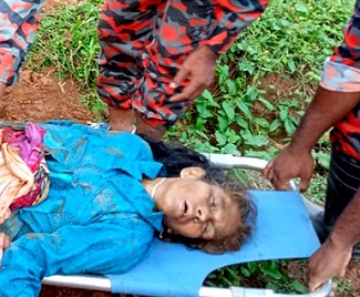ঘোড়াঘাটে ট্রাক চাপায় প্রাণ গেল বৃদ্ধার