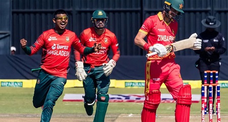 মোসাদ্দেকের দুর্দান্ত বোলিং, জিম্বাবুয়ের ১৩৫ রান