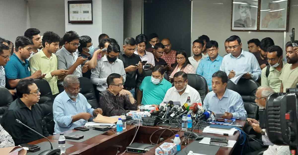 ঢাকায় ১৬ শতাংশ এবং দূরপাল্লার বাসে ২২ শতাংশ ভাড়া বৃদ্ধি