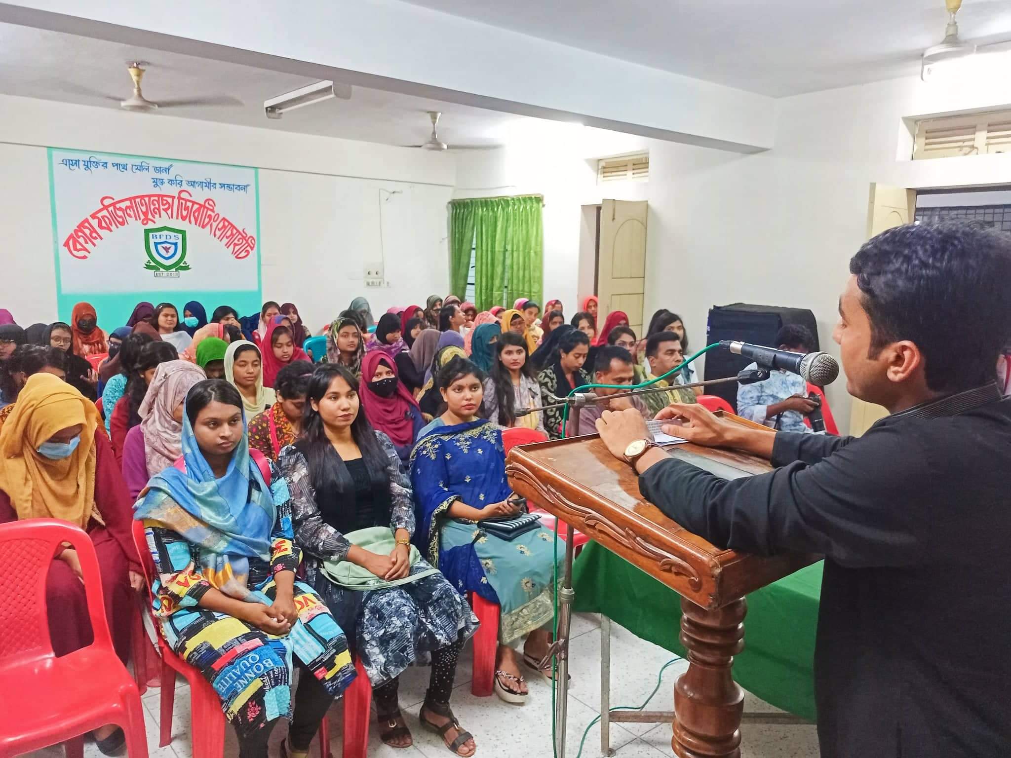 'বঙ্গমাতা কর্মের মাধ্যমে নারীদের সাহস জুগিয়েছেন’