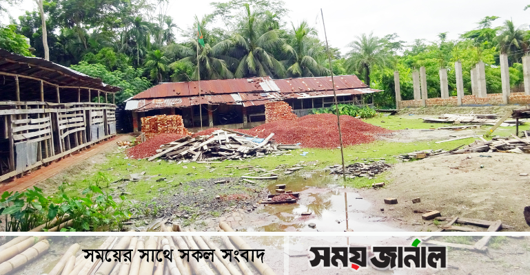 মোরেলগঞ্জে ৪ বছরেও শেষ হয়নি মাদ্রাসার ভবন নির্মাণের কাজ