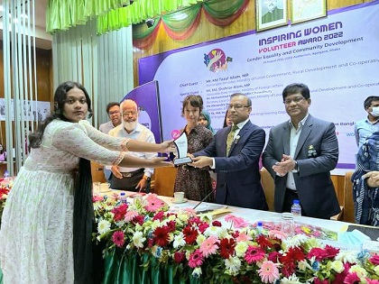 ইন্সপায়ারিং উইমেন ভলান্টিয়ার অ্যাওয়ার্ড-এ ভূষিত প্রিয়াংকা ভদ্র