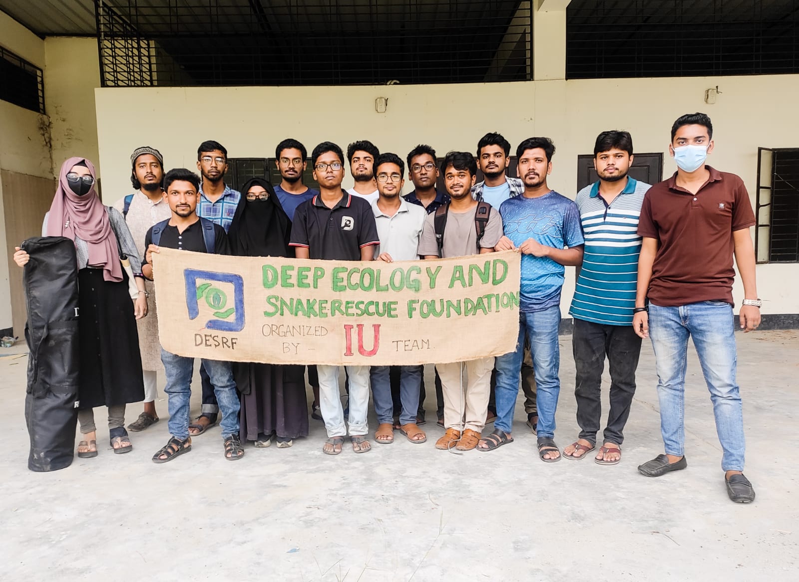 ইবিতে ‘স্নেক রেসকিউ ফাউন্ডেশন’র যাত্রা শুরু