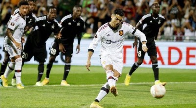 ইউরোপায় রোনালদোর প্রথম গোল, সহজ জয় ইউনাইটেডের