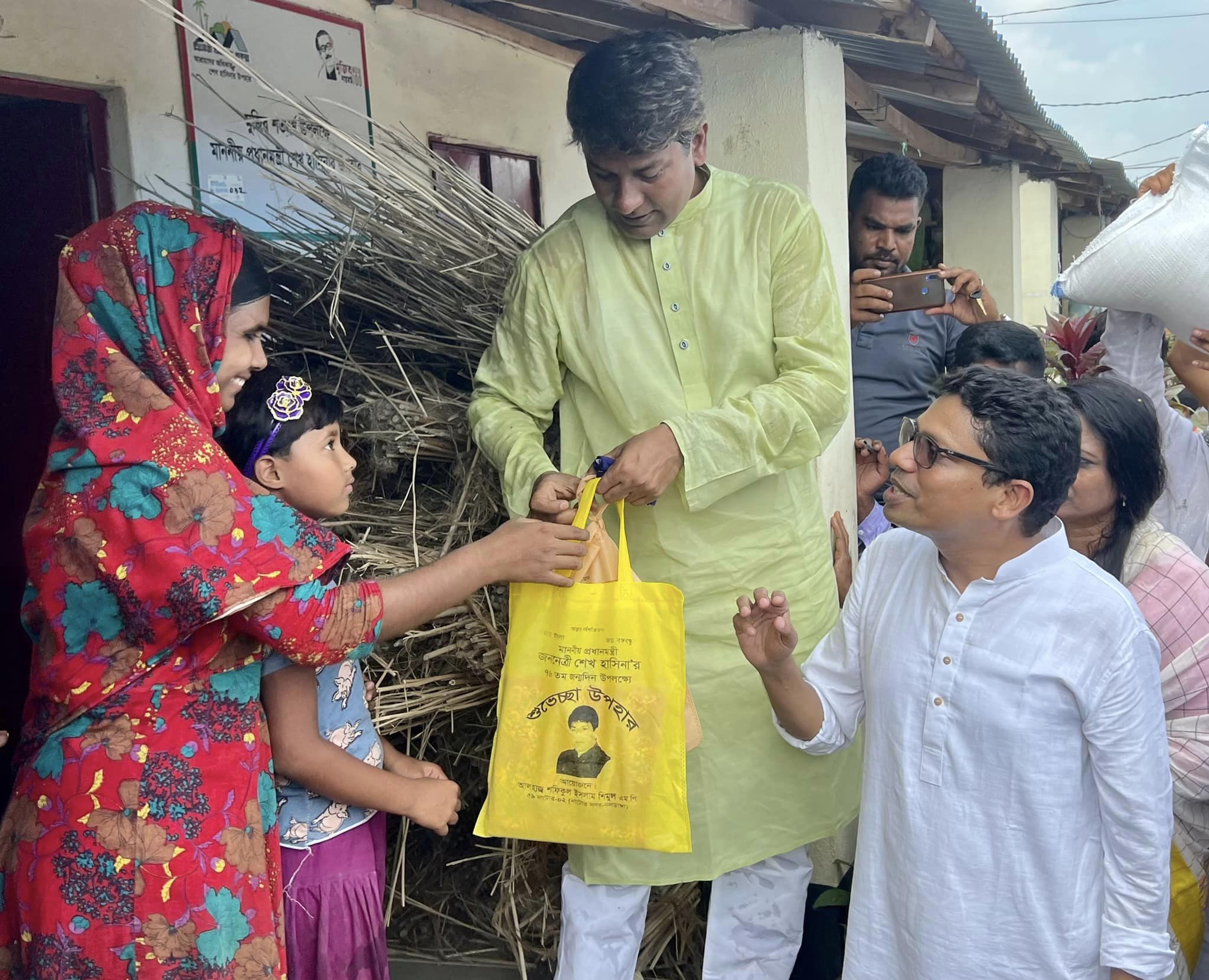 প্রধানমন্ত্রীর জন্মদিন উপলক্ষে উপহার পেলো আশ্রয়নের ৯৪ পরিবার