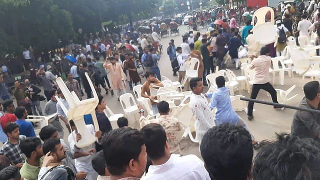 আবরারের স্মরণসভায় হামলায় শাহবাগ থানায় ছাত্রলীগের দুই নেতার মামলা