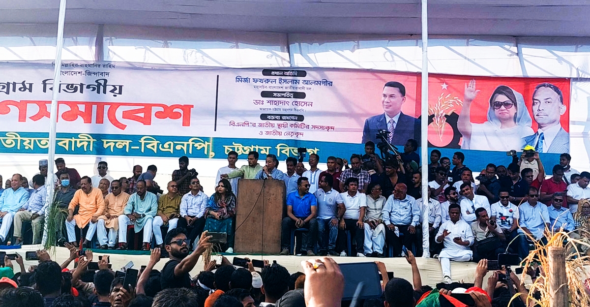 কাল-পরশু নয়, এখনই পদত্যাগ করুন, প্রধানমন্ত্রীর উদ্দেশ্য বললেন খসরু