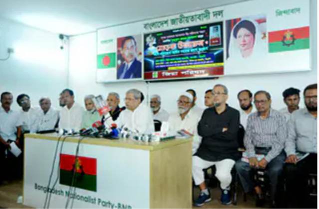 সরকারকে ফখরুল: গণতন্ত্রের কথা বলে শান্তিপূর্ণ কর্মসূচিতে বাধা কেন?