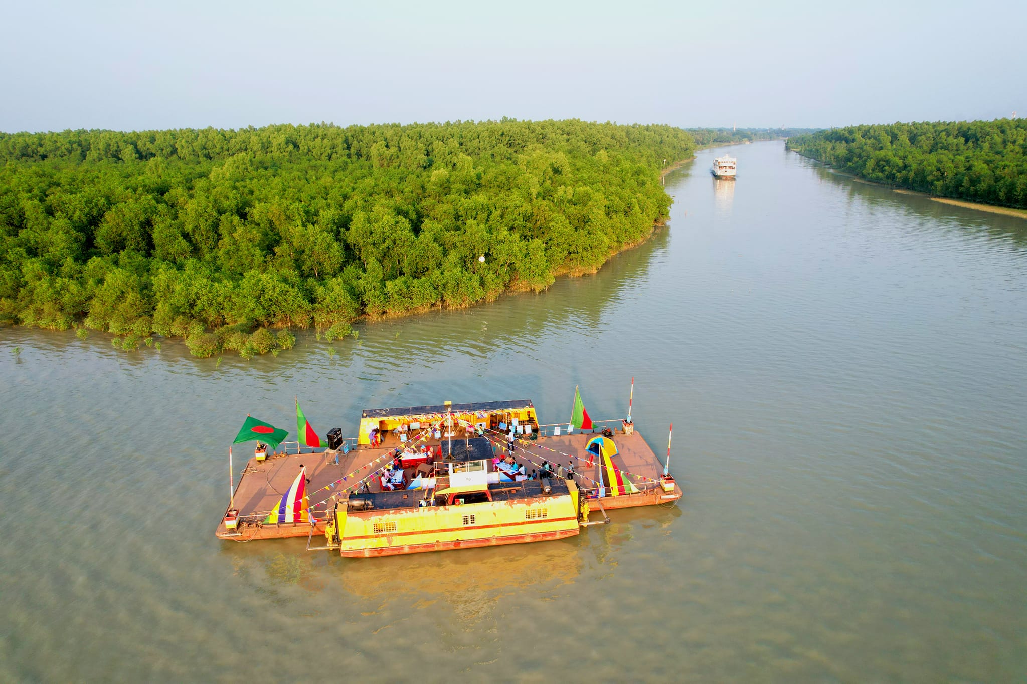 বরগুনার বিষখালি নদীর মোহনায় পর্যটন সম্ভাবনা শীর্ষক ভাসমান সেমিনার
