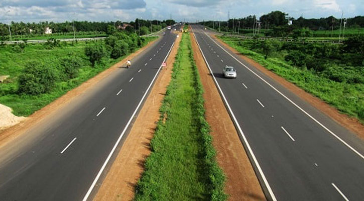 আজ জাতীয় নিরাপদ সড়ক দিবস ‘আইন মেনে সড়কে চলি, নিরাপদে ঘরে ফিরি’