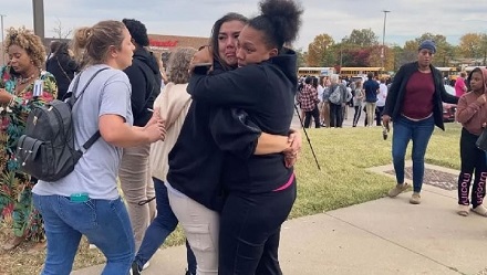 মিসৌরিতে স্কুলে বন্দুক হামলায় নিহত ৩