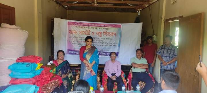 খাগড়াছড়িতে প্রতিবন্ধীদের খাদ্য সামগ্রী ও বস্ত্র বিতরণ