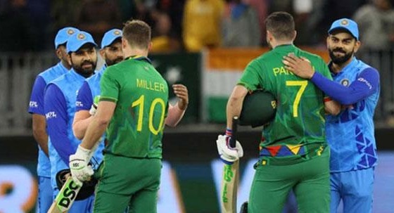 দক্ষিণ আফ্রিকার আগুনে বোলিংয়ের সামনে ভারতীয় ব্যাটারদের আত্মসমর্পণ